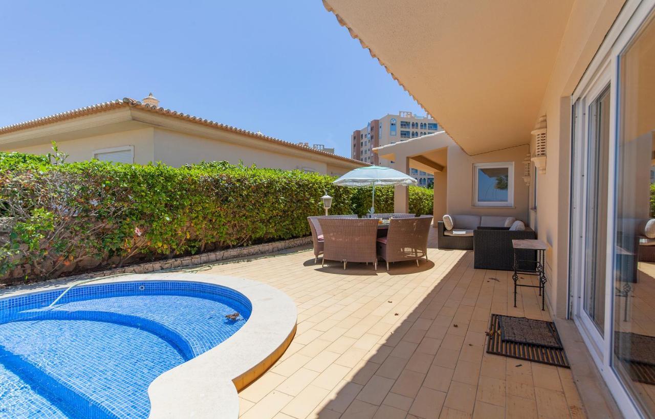 N - Astonishing Bay View Guesthouse 라고스 외부 사진